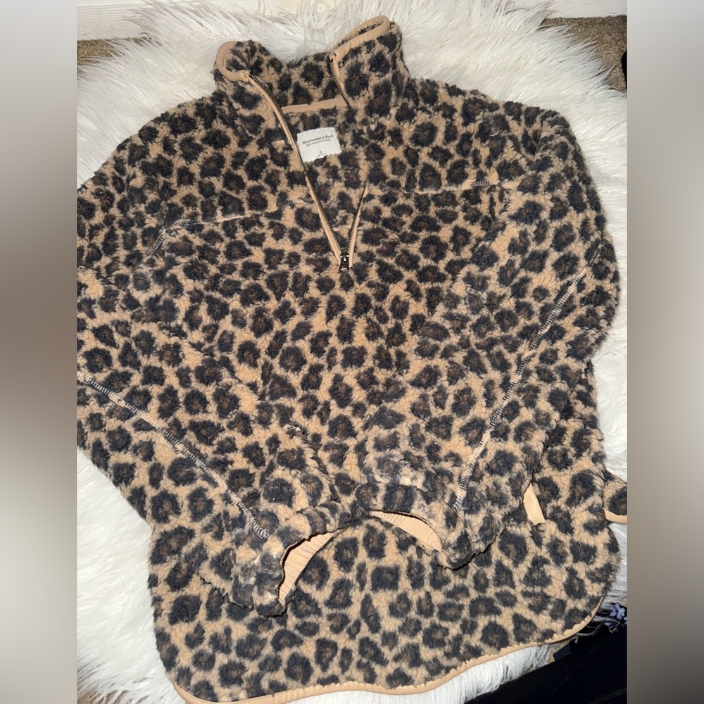 Abercrombie + Fitch Leopard Sherpa